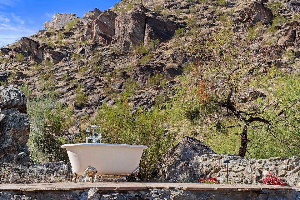 A view of the outdoor bathtub on Suzanne Somer's former estate, which she has said was a gift from her husband.