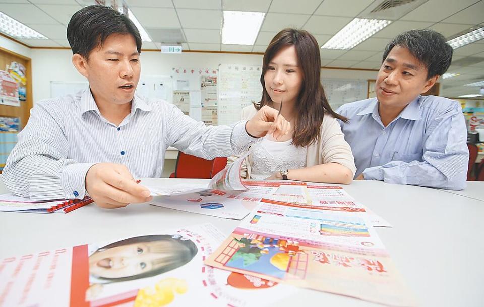 退休族在挑選利變型保單時，除參考宣告利率外，最重要的是掌握三大重點，包含幣別、繳費年期、保障是否足夠等。圖／本報資料照片