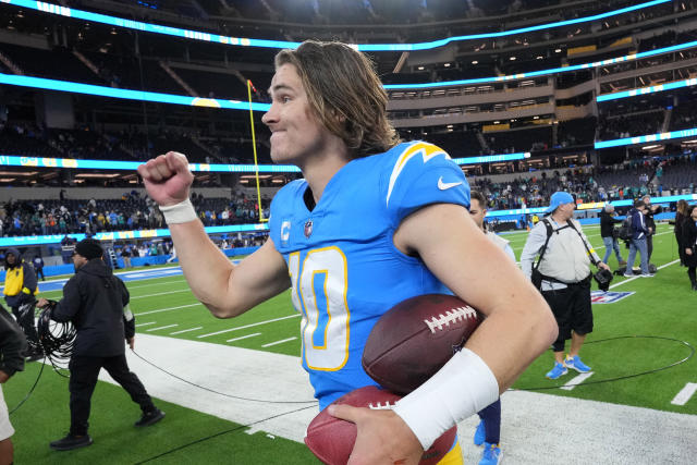 chargers quarterback justin herbert