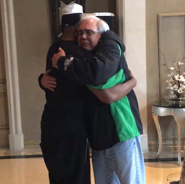 Jamie Foxx, hugging the father of the man he saved from a burning car: “Met the father of the young man from last night today. This is all that matters. That a man, a son, a brother’s life was spared last night. God had his arms wrapped around all of us… No heroes… Just happy fathers.” -@iamjamiefoxx