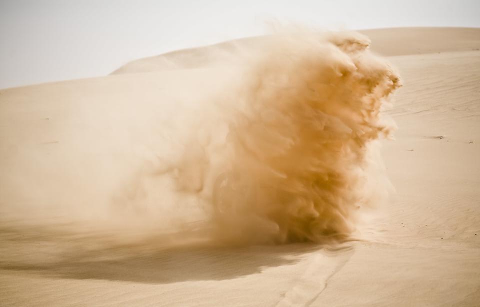 Staub aus der Sahara verursachte in Deutschland ein Wetterphänomen. (Symbolbild: Enrique Díaz / 7cero/Getty images)