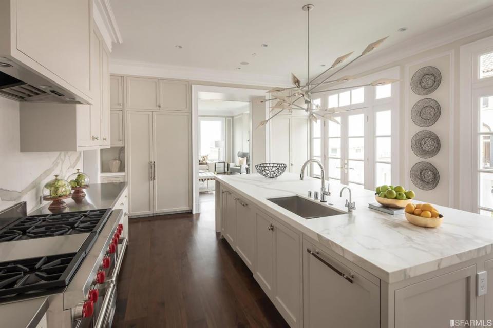 <div class="inline-image__caption"><p>The home was originally built in 1912, but it recently underwent a stunning renovation to get the interiors and appliances into tip-top shape, which we’re sure your new chef will appreciate.</p></div> <div class="inline-image__credit">Trulia</div>