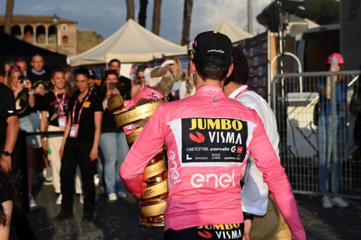 <span class="article__caption">Roglic won another grand tour for Jumbo as supermarket chain prepares to exit all sports.</span> (Photo: Tim de Waele/Getty Images)