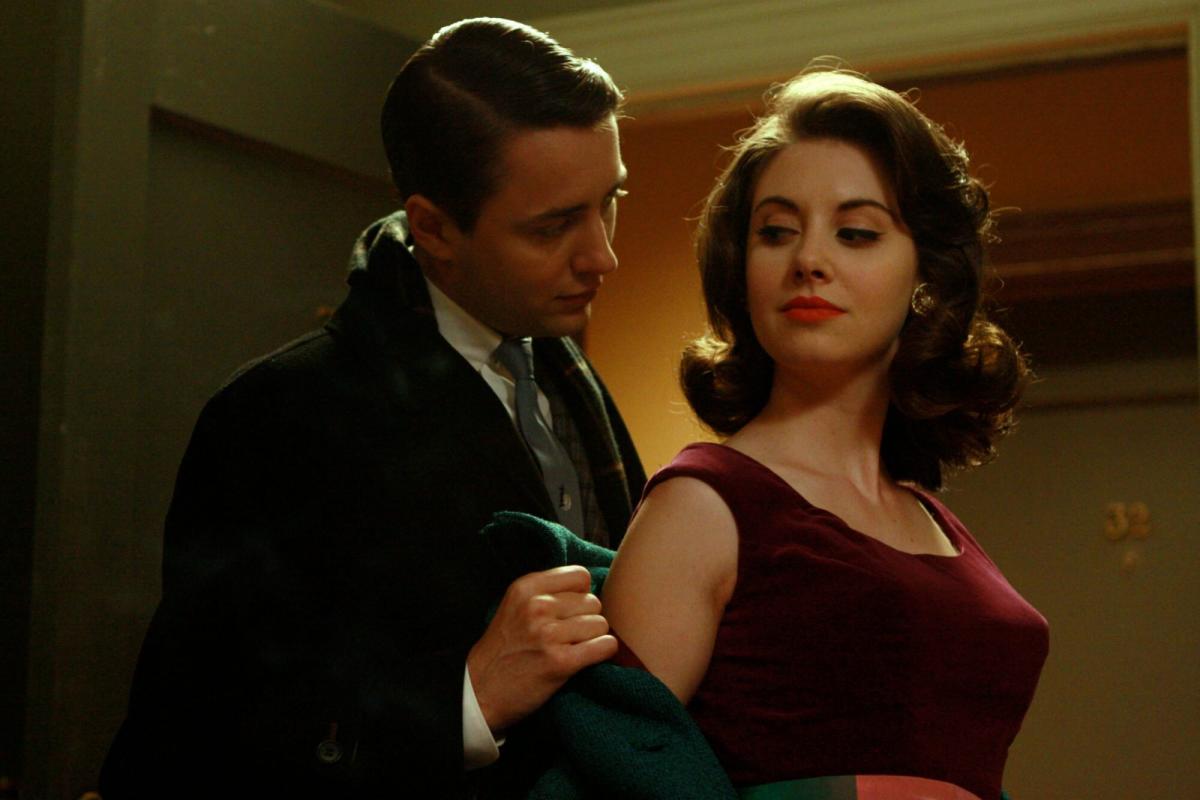 Alison Brie Recalls Hilarious Peeing Incident While In Costume On Mad Men Set 