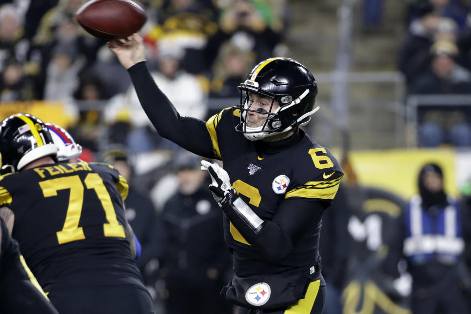 Pittsburgh Steelers quarterback Devlin Hodges throws a pass during the first half of an NFL football game against the Buffalo Bills in Pittsburgh, Sunday, Dec. 15, 2019. (AP Photo/Don Wright)