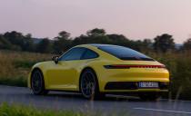 <p>2020 Porsche 911 Carrera</p>