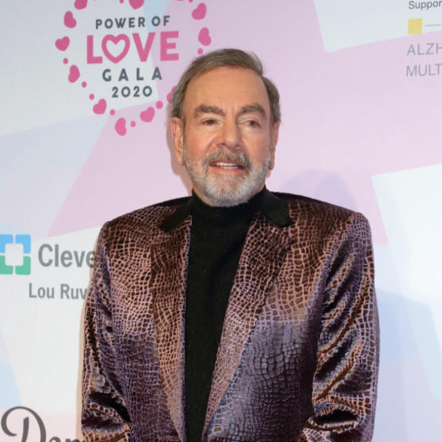 Neil Diamond only just finds acceptance in Parkinson's diagnosis