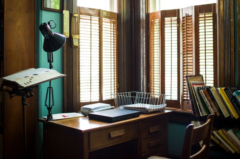 Munro's work desk at her home on June 23, 2013.<span class="copyright">Ian Willms—The New York Times/Redux</span>