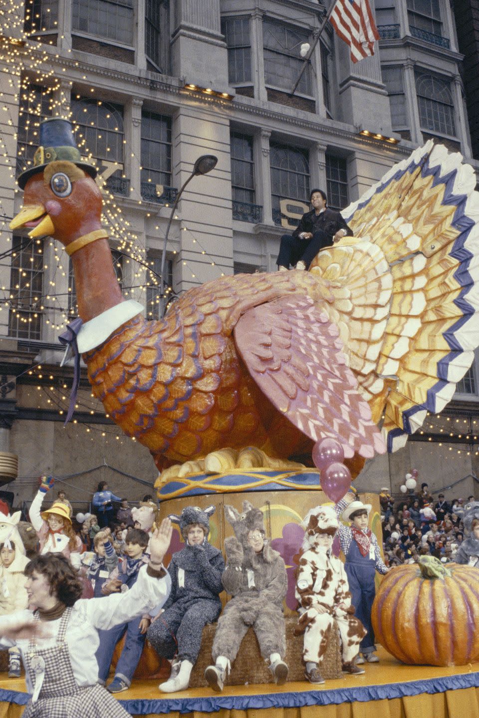 <p>While floats have only gotten bigger since the parade's start, the rule remains that they must still be capable of fitting into a 12-foot by 8-foot box so as to easily travel from the Macy's Parade Studio in New Jersey to Manhattan via the Lincoln Tunnel.</p>