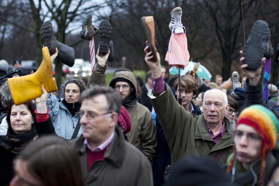 Protesters Demand Wulff's Resignation