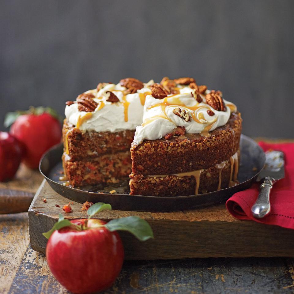 Apple-Pecan Carrot Cake