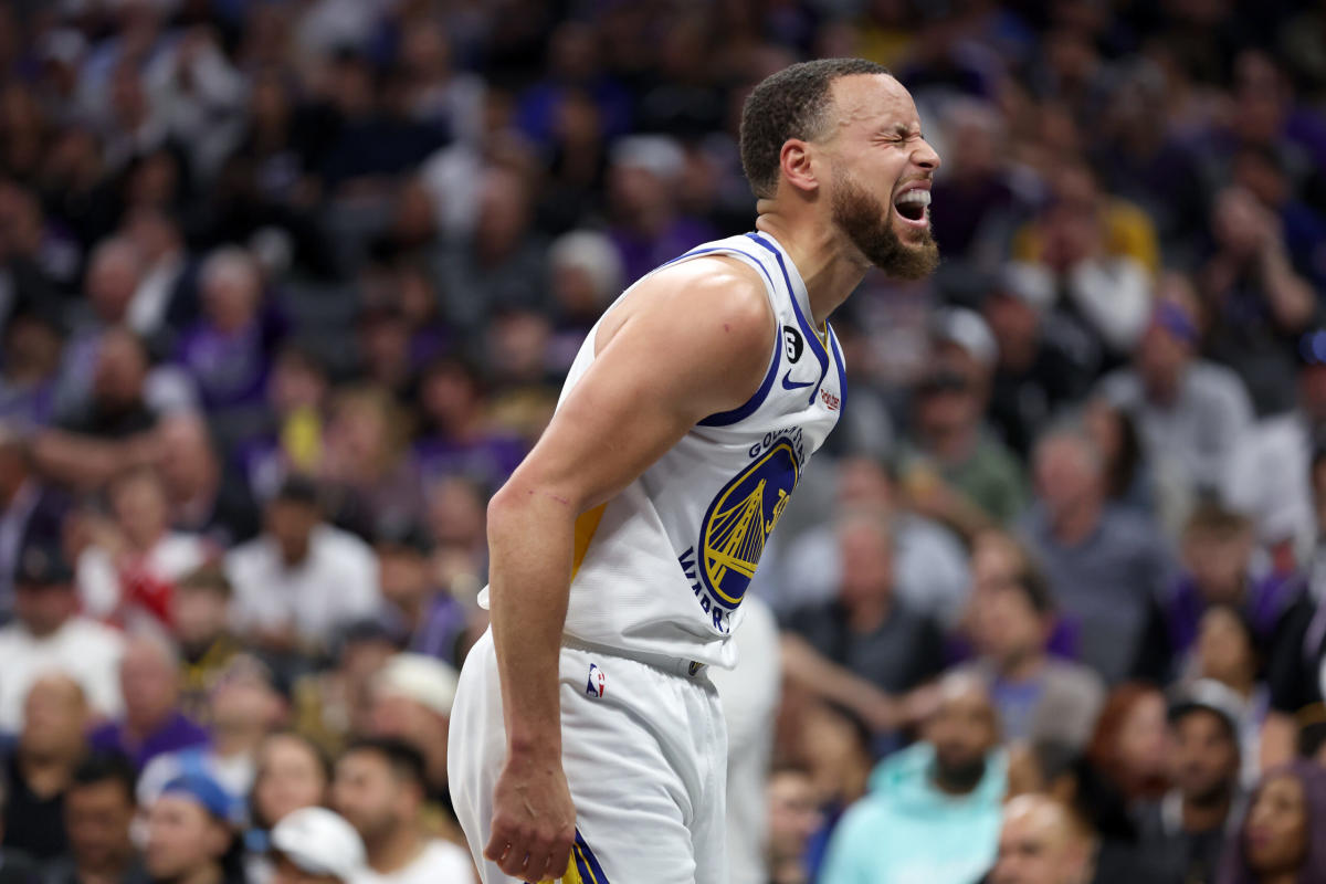Steph Curry playfully credits Lakers for recent golf success