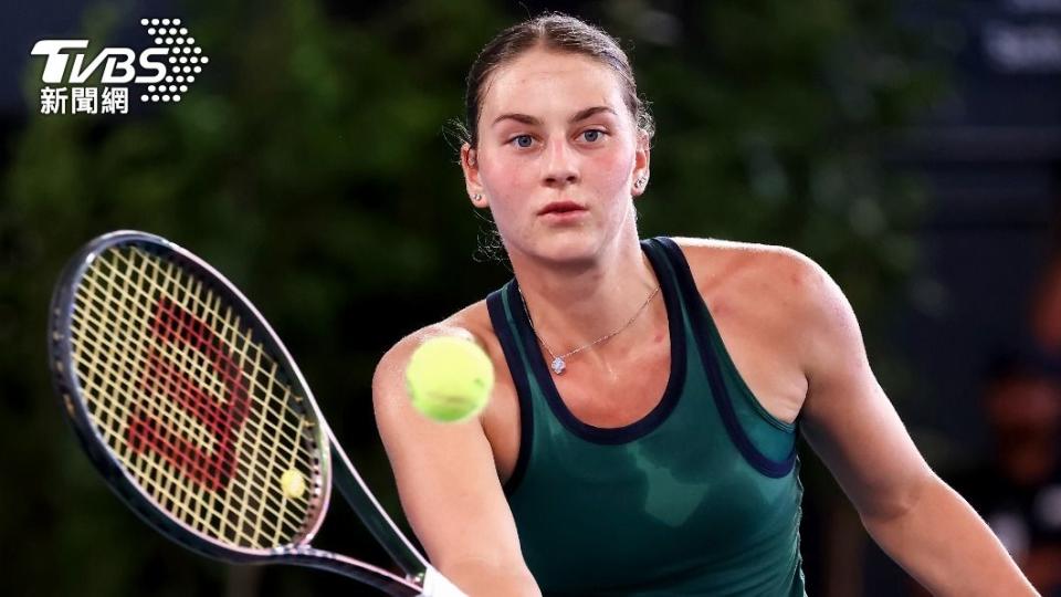 烏克蘭網球女將Marta Kostyuk，拒絕與沒發聲反戰的俄羅斯和白俄羅斯球員握手。（圖／達志影像美聯社）