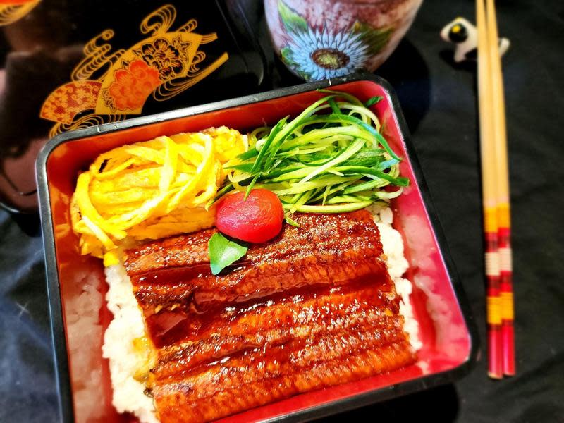 日本人認為在盛夏的土用丑日吃鰻魚最能滋補元氣。（美福食集提供）