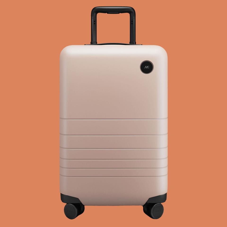 Monos Carry-On in Rose Quartz