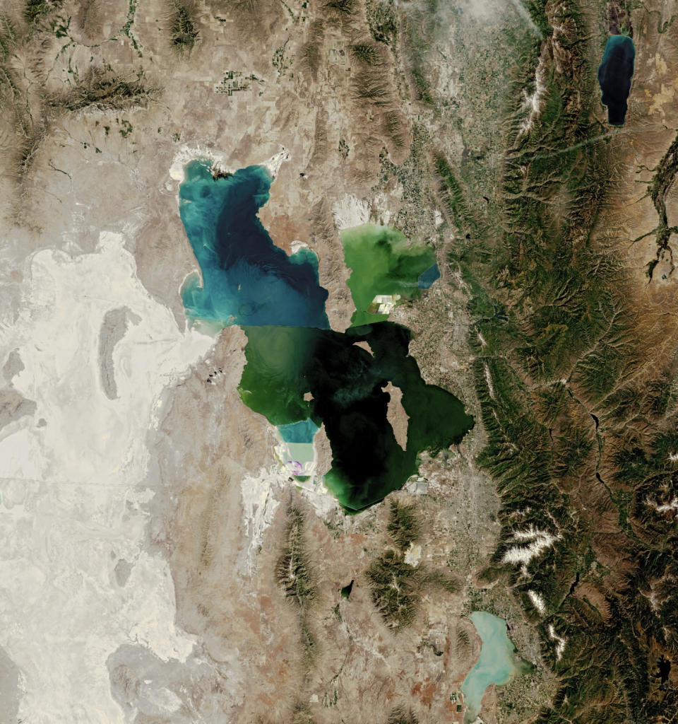 A satellite image of the Great Salt Lake in June 1985, a year before it reached its highest volume in recorded history.