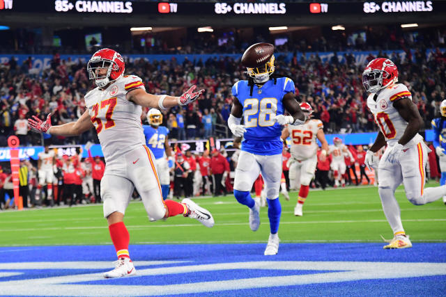 NFL flexes Week 11 Chiefs-Chargers matchup to prime time - The San