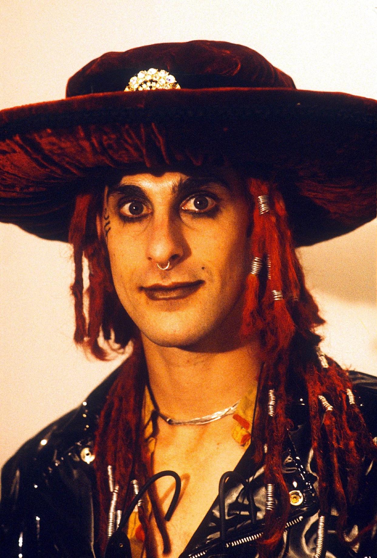 Perry Farrell in the '90s. (Photo: Brian Rasic/Getty Images)