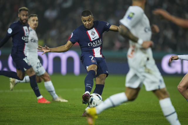 How can PSG be THIS bad with 'freaks' Lionel Messi, Kylian Mbappe and  Neymar up front?!