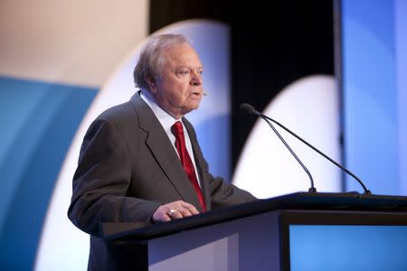 Harold Hamm, CEO of Continental Resources, speaks during the IHS CERAWeek 2015 energy conference in Houston, Texas April 21, 2015. REUTERS/Daniel Kramer