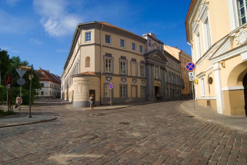 Vilnius' Goan Jewish State Museum, housed in a former Jewish grammar school, was officially opened in late January with the purpose of exploring everyday life of the Lithuanian Litvaks. Lenz, G./imageBROKER/dpa