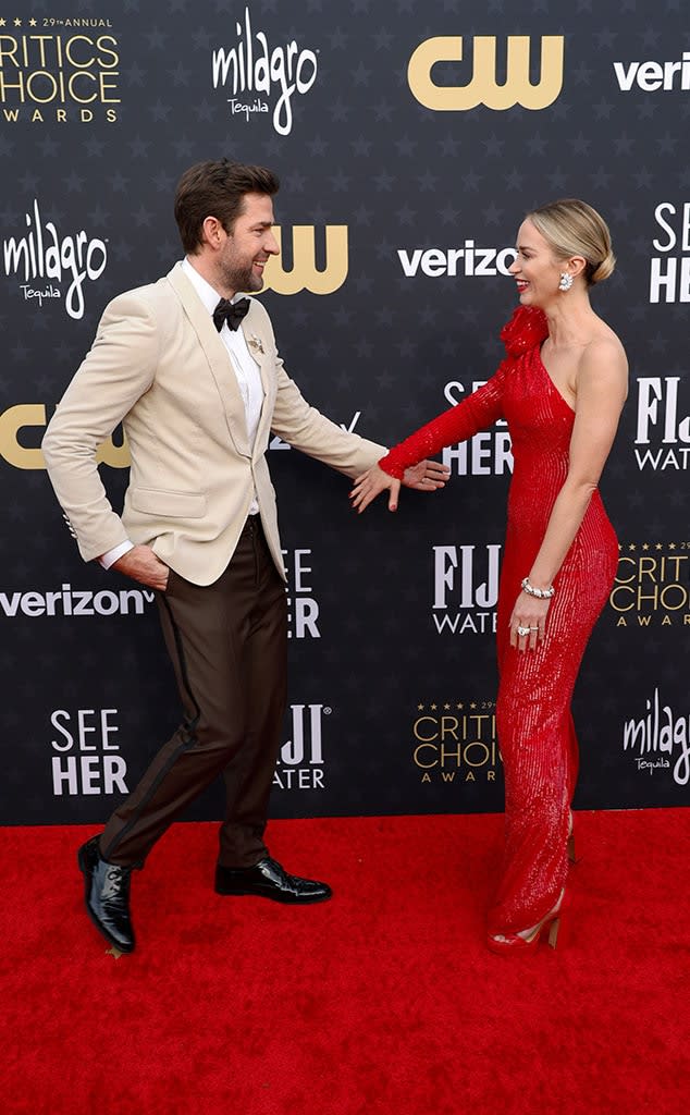 <p>John Krasinski & Emily Blunt</p>