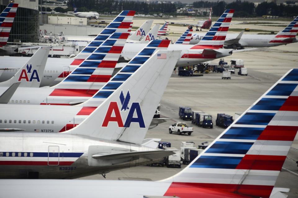 American Airlines planes