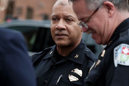 FILE PHOTO: Charlottesville Police Chief Al Thomas (C) speaks to people outside the Charlottesville police headquarters as the city continues to deal with the repercussions of violence that erupted at the white nationalist "Unite the Right" rally in Charlottesville, Virginia, August 14, 2017. REUTERS/Justin Ide