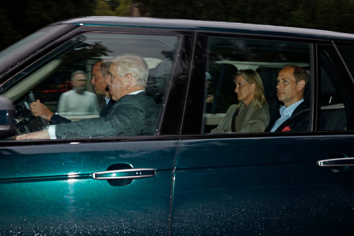 (L-R) Prince William, Duke of Cambridge, Prince Andrew, Duke of York, Sophie, Countess of Wessex and Edward, Earl of Wessex arrive to see Queen Elizabeth at Balmoral Castle on September 8, 2022 in Aberdeen, Scotland. 