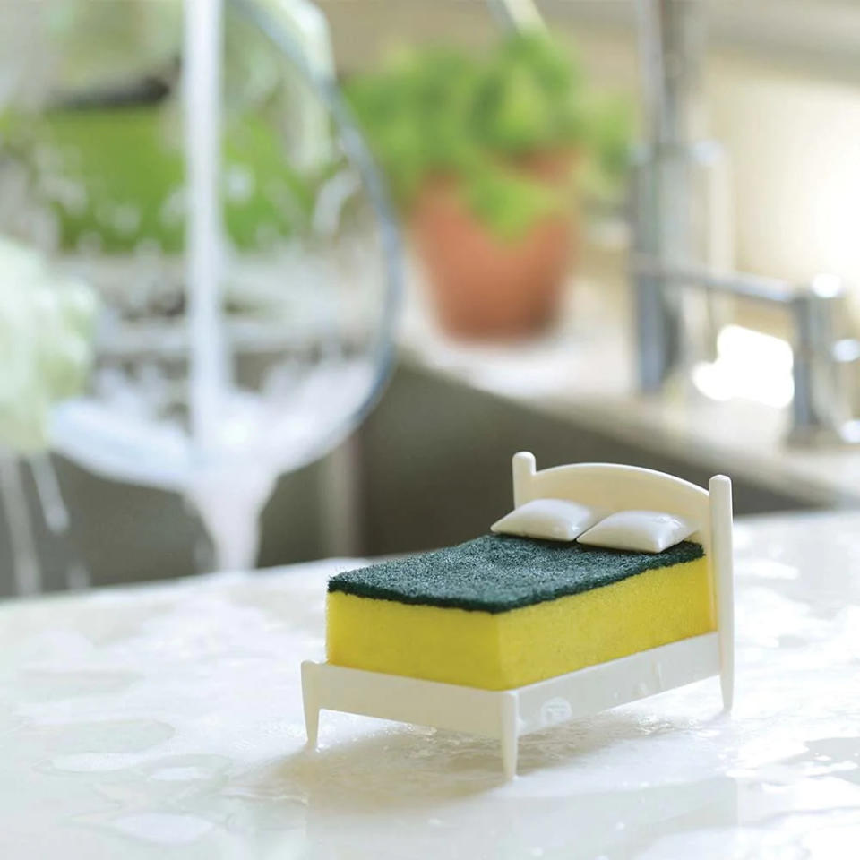 Ototo Clean Dreams - Kitchen Sponge Holder. PHOTO: Robinsons


