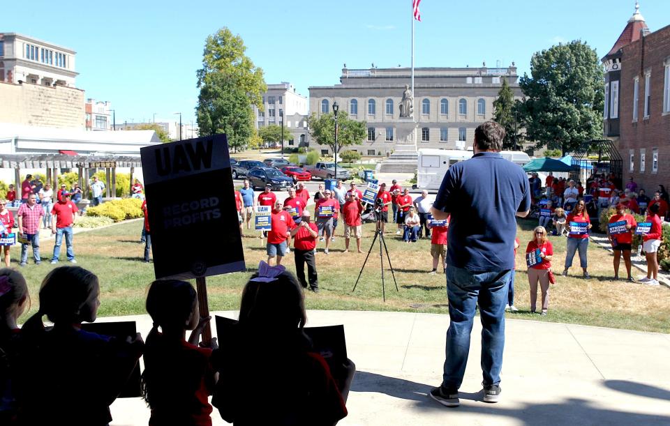 Indiana State Senator J.D. Ford addresses the UAW 440 members in Harp Commons Sunday, Sept. 24, 2023.