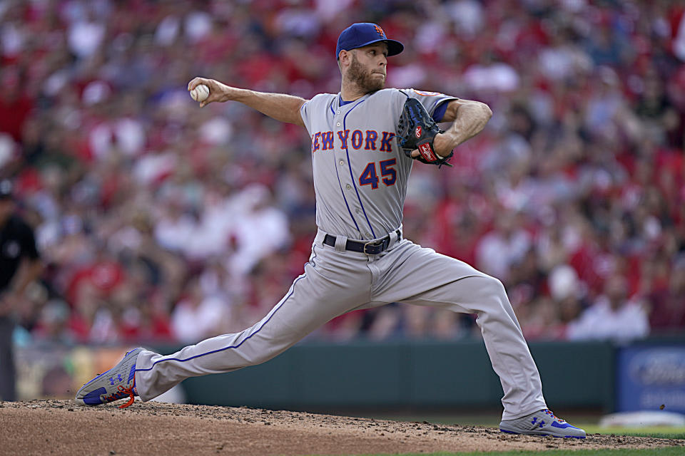 CINCINNATI, OHIO - SEPTEMBER 21: Zack Wheeler #45 of the New York Mets pitches during the game against the Cincinnati Reds at Great American Ball Park on September 21, 2019 in Cincinnati, Ohio. (Photo by Bryan Woolston/Getty Images)