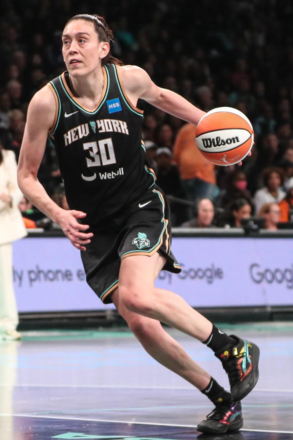 New York Liberty forward Breanna Stewart drives to the basket against the Las Vegas Aces during the 2023 WNBA Finals at Barclays Center.