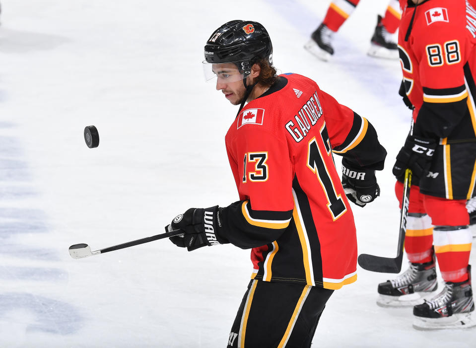 EDMONTON, ALBERTA - AUGUST 16: Johnny Gaudreau #13 of the Calgary Flames warms up before Game Four of the Western Conference First Round of the 2020 NHL Stanley Cup Playoff between the Dallas Stars and the Calgary Flames at Rogers Place on August 16, 2020 in Edmonton, Alberta. (Photo by Andy Devlin/NHLI via Getty Images)