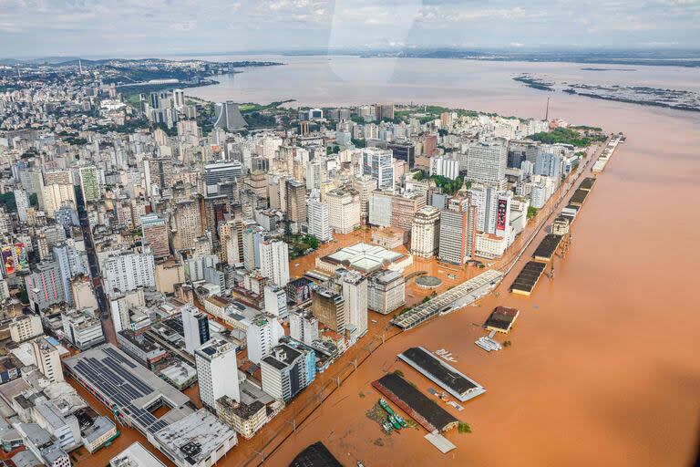 Una vista aérea de Porto Alegre, afectada por las inundaciones