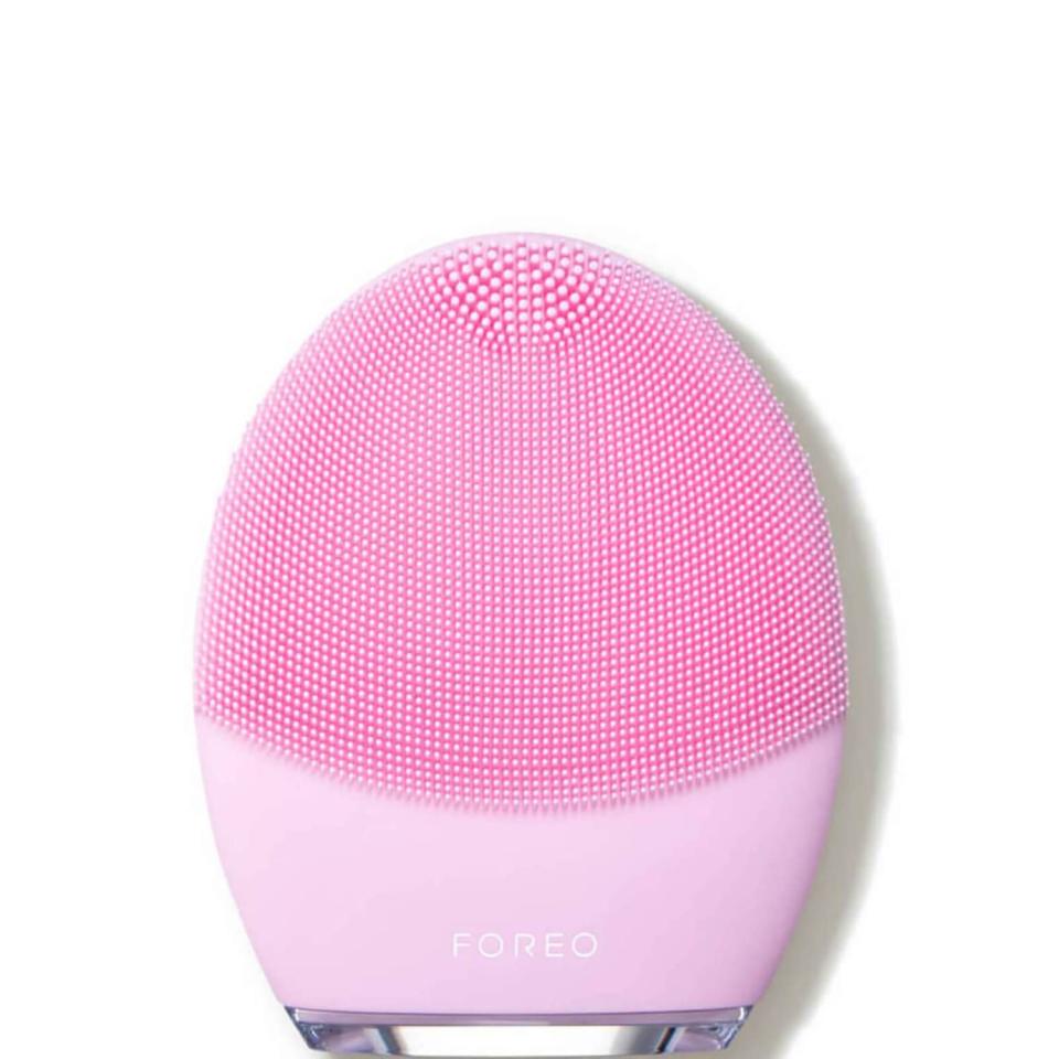 11) FOREO LUNA 3 for Normal Skin