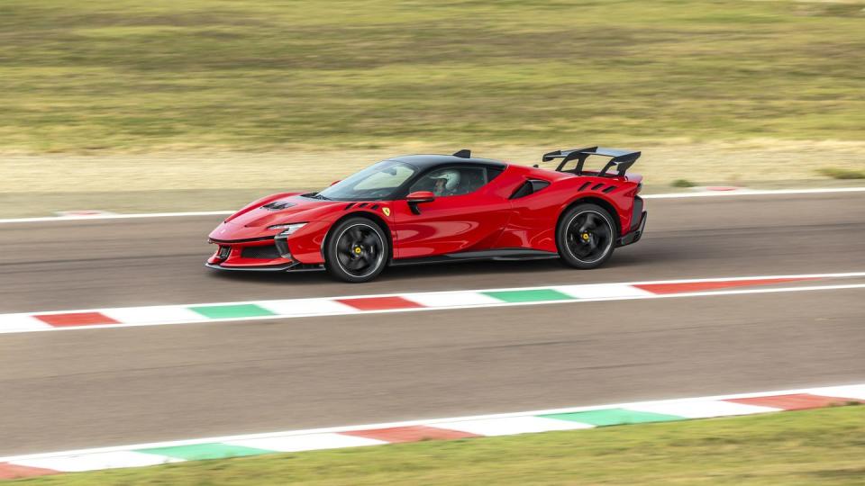 2024 ferrari sf90 xx stradale