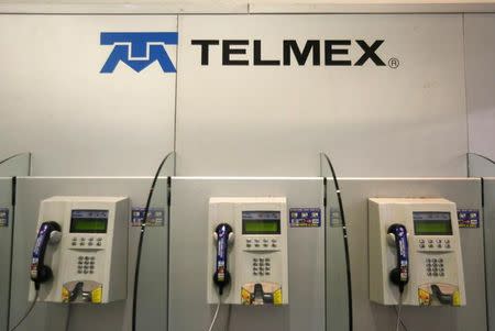 The logo of Mexican telephone company Telmex is seen in Mexico City February 17, 2015. REUTERS/Edgard Garrido