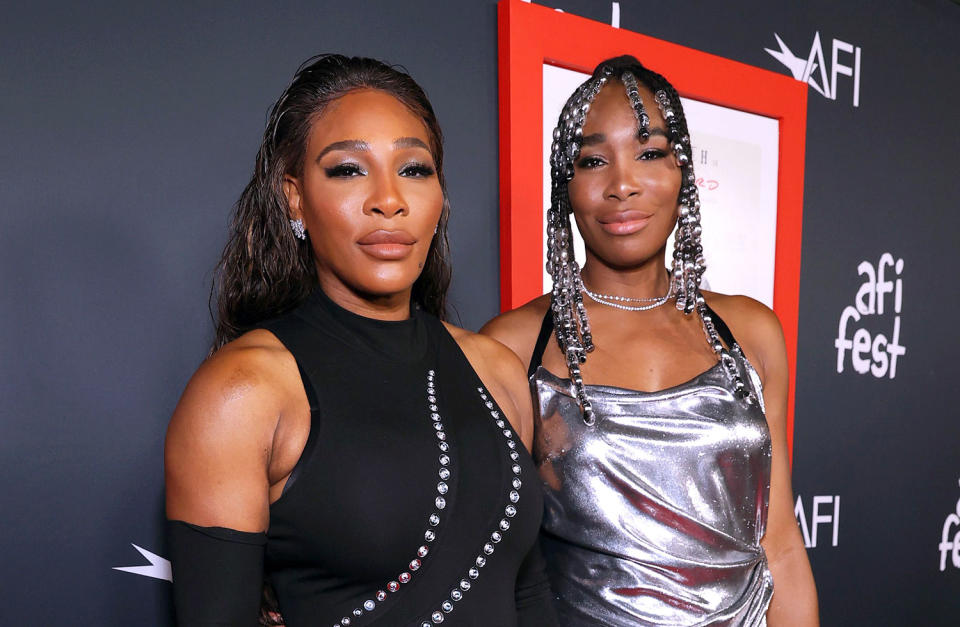 Serena Williams and Venus Williams (Emma McIntyre / Getty Images)