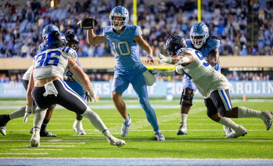 North Carolina vs Clemson football first look key matchup, player to