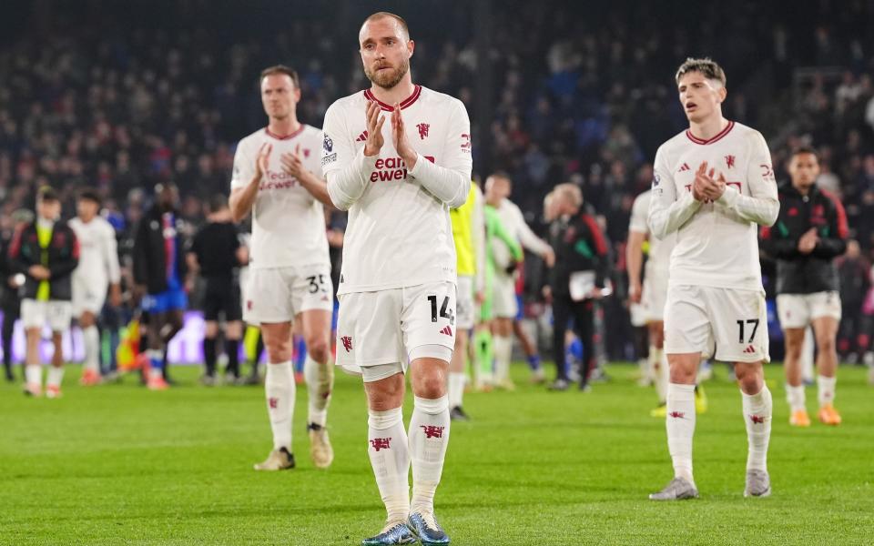 Christian Eriksen walks off the pitch after Man Utd lost to Crystal Palace/Erik ten Hag: Sacking me would show a lack of common sense