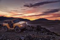 <p>We think Ford hit the nail on the head with the Bronco's exterior design. It looks retro yet modern, a perfect interpretation of what the Bronco might look like in the year 2020. There are squared-off body lines, round headlights, and plenty of muscular trim pieces. </p>