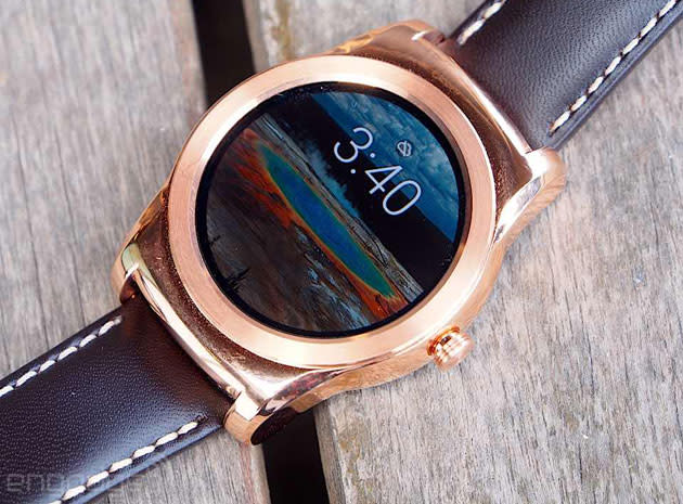 LG Watch Urbane in gold