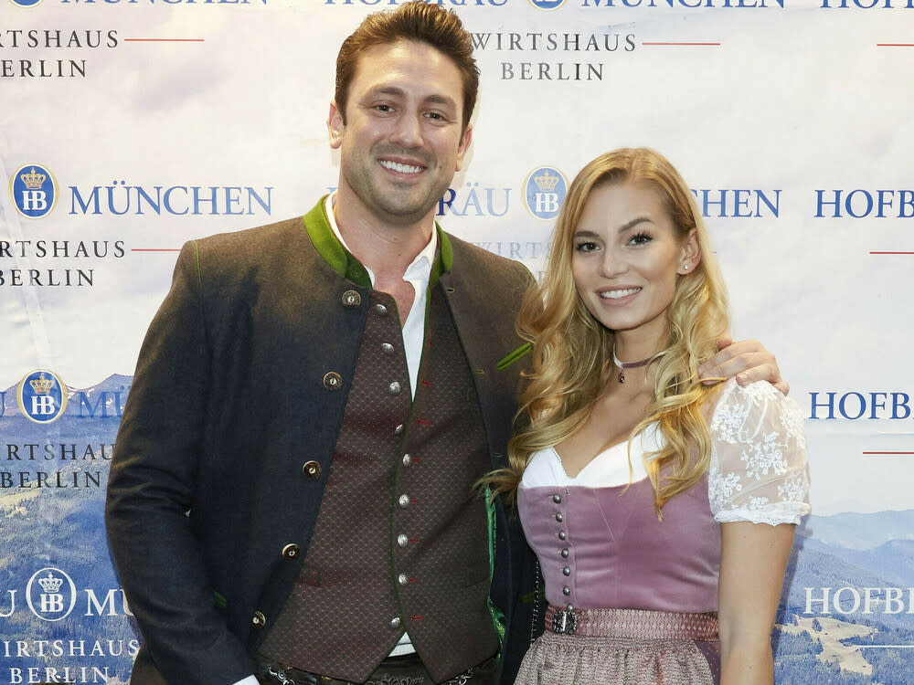 Auf dem Münchener Oktoberfest 2019 waren Ex-"Bachelor" Daniel Völz und Lisa noch ein Paar (Bild: imago images/Future Image)