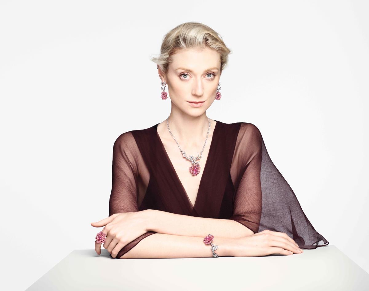 Elizabeth Debicki shares the contents of her Lady Dior