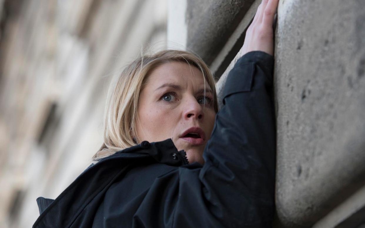 Clare Danes as Carrie Mathison in Homeland - Television Stills