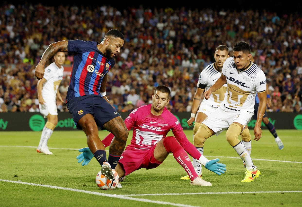 Pumas fue goleado por el Barcelona. (REUTERS/Albert Gea)