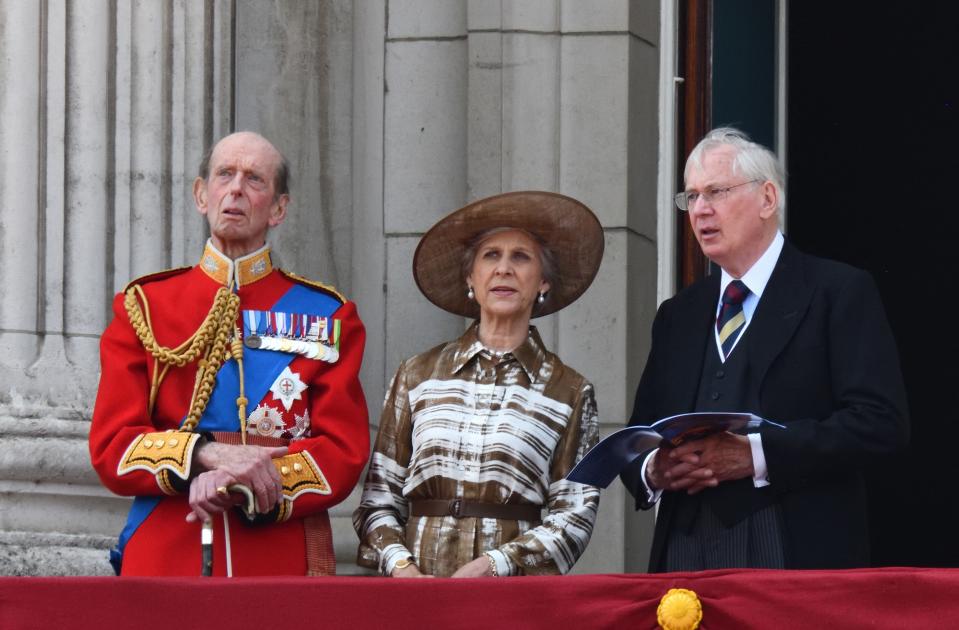 Le duc de Kent, la duchesse et le duc de Gloucester