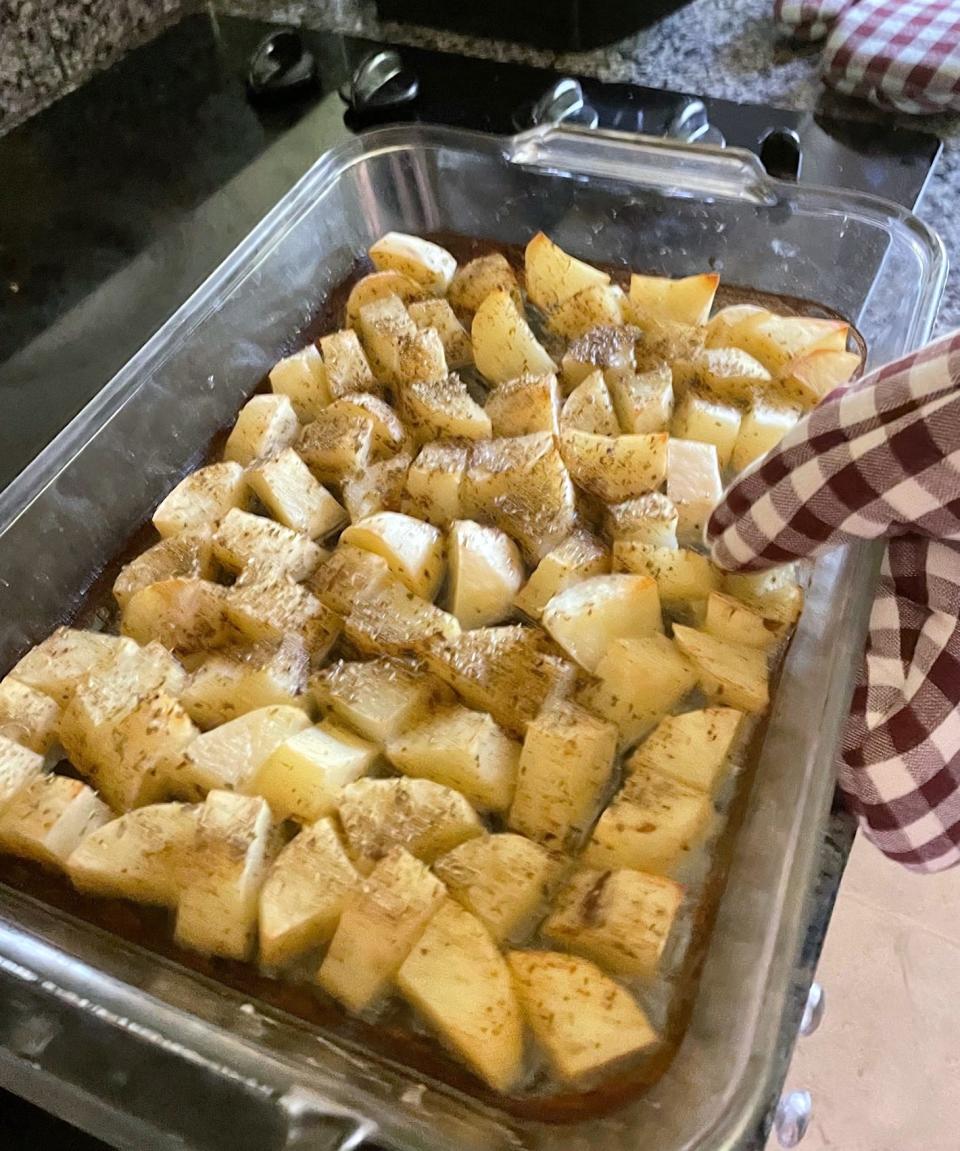 Baking Dad's Greek Lemon Potatoes