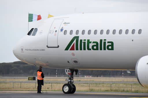 Alitalia, Lufthansa: ci interessa, ma prima va ristrutturata